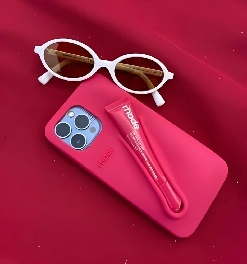 قاب گوشی آیفون 16 سازگار با کیف اصلی - قاب گوشی چند منظوره با نگهدارنده بالم لب - کیف مسافرتی سیلیکونی شیک (صورتی روشن) قاب گوشی آیفون 16 سازگار با کیف اصلی - قاب گوشی چند منظوره با نگهدارنده بالم لب - کیف مسافرتی سیلیکونی شیک (صورتی روشن)