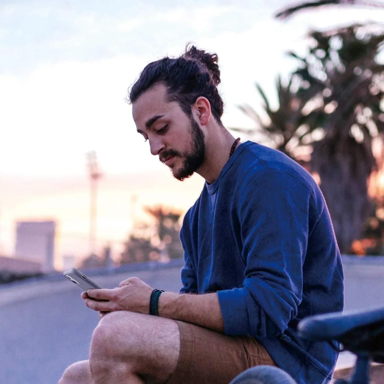 قاب گوشی NC آیفون 13 - کاور سیلیکونی گوشی | سازگار با شارژ بی‌سیم، قاب محافظ ضد ضربه 360 درجه برای اپل آیفون 13 (خاکستری اسطوخودوسی، آیفون 13)