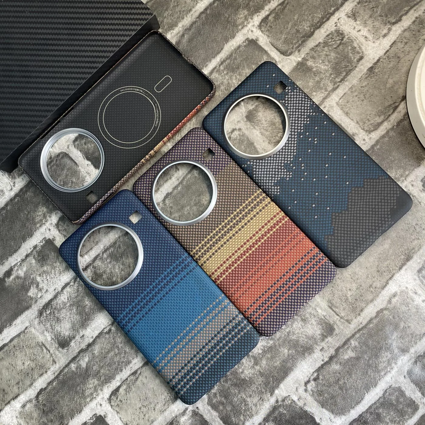 قاب فیبر کربن واقعی Gruattreay سازگار با Oneplus 13 5G، کاور پشتی فوق العاده نازک آرامید فیبر ضد ضربه برای قاب تلفن مغناطیسی Oneplus 13 (مشکی)