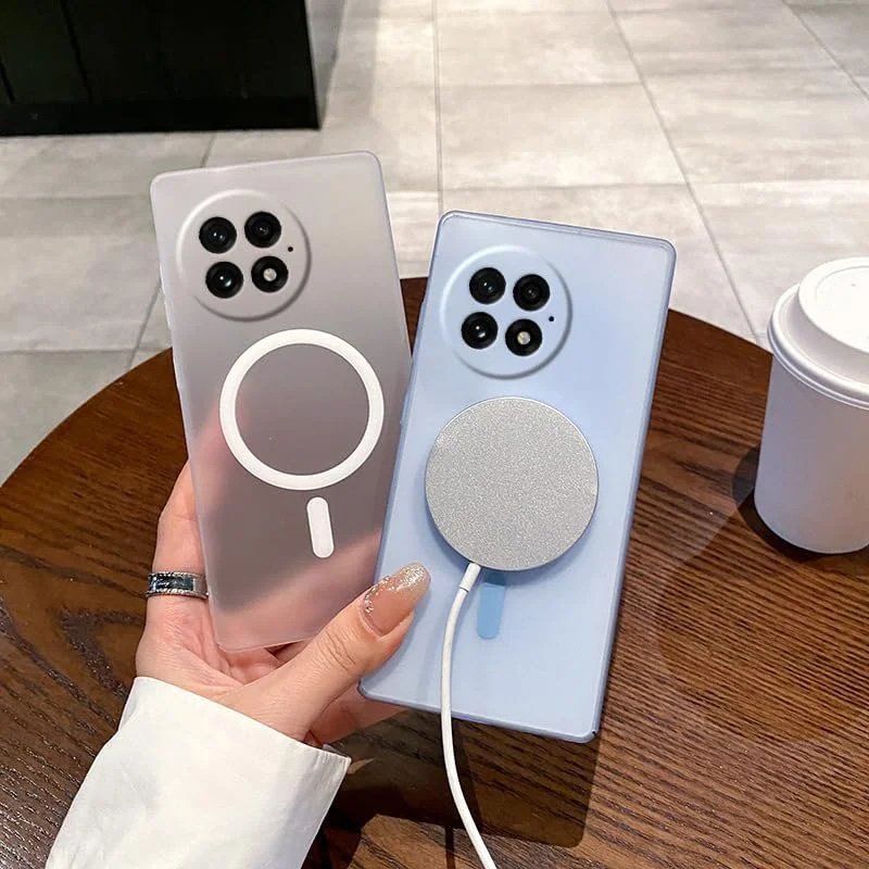 قاب سیلیکونی مغناطیسی برای OnePlus 13 | سازگار با Magsafe | پوشش محافظ ضد خش باریک و مات نیمه شفاف برای OnePlus 13، خاکستری قاب سیلیکونی مغناطیسی برای OnePlus 13 | سازگار با Magsafe | پوشش محافظ ضد خش باریک و مات نیمه شفاف برای OnePlus 13، خاکستری