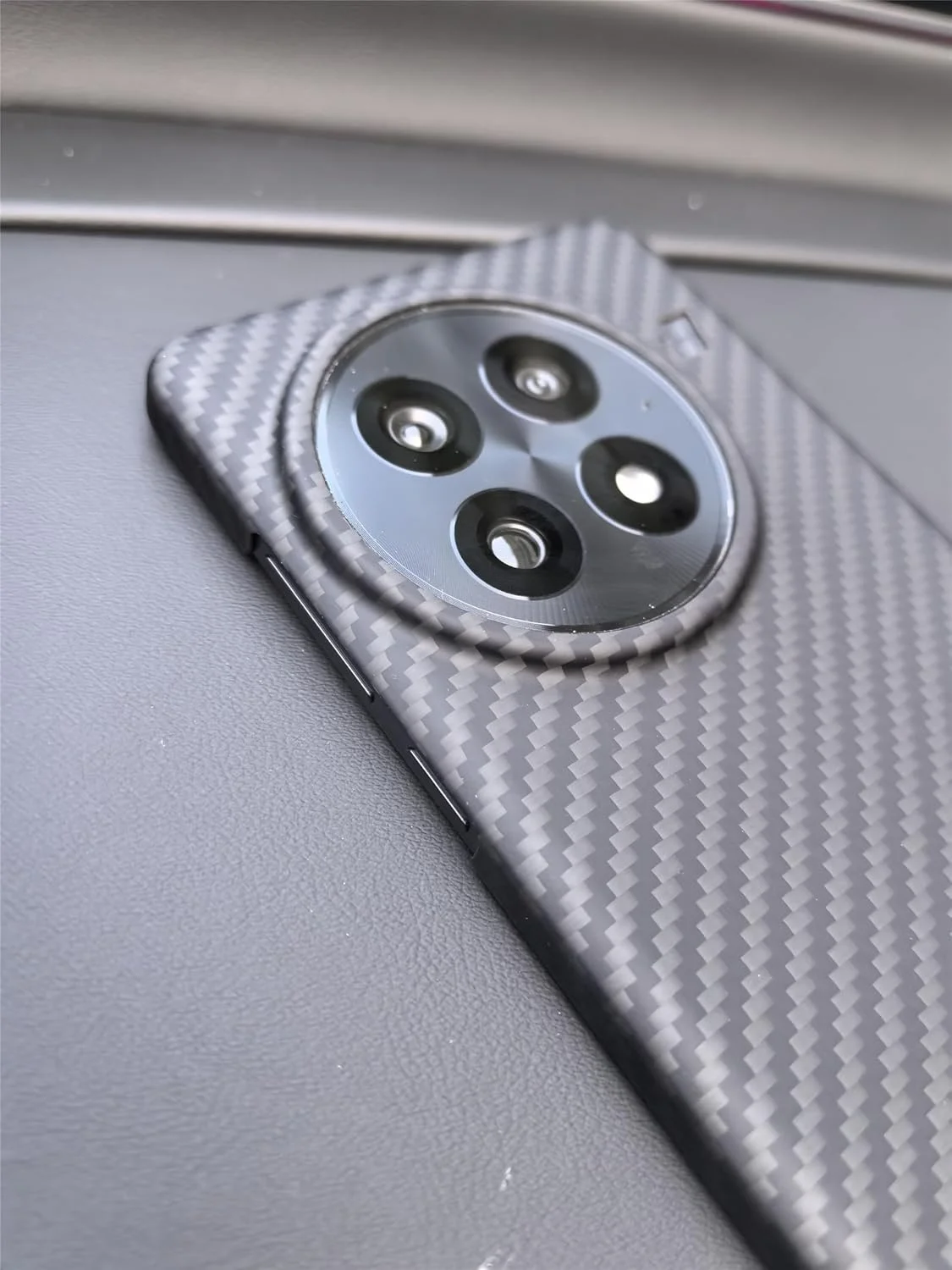 قاب فیبر کربن آرامید فوق العاده نازک برای وان پلاس 13 (مخصوص وان پلاس 13) مشکی