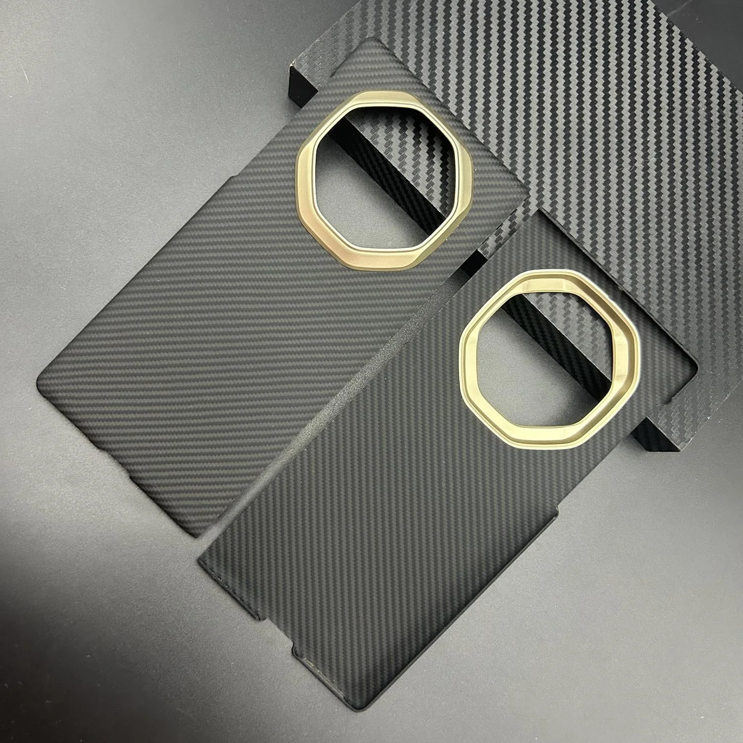 قاب فیبر کربنی Gruattreay سازگار با گوشی موبایل تاشو Huawei Mate XT، قاب کولار فیبر کربنی آرامید فلزی برای Mate XT (مشکی 5 (600D)) قاب فیبر کربنی Gruattreay سازگار با گوشی موبایل تاشو Huawei Mate XT، قاب کولار فیبر کربنی آرامید فلزی برای Mate XT (مشکی 5 (600D))