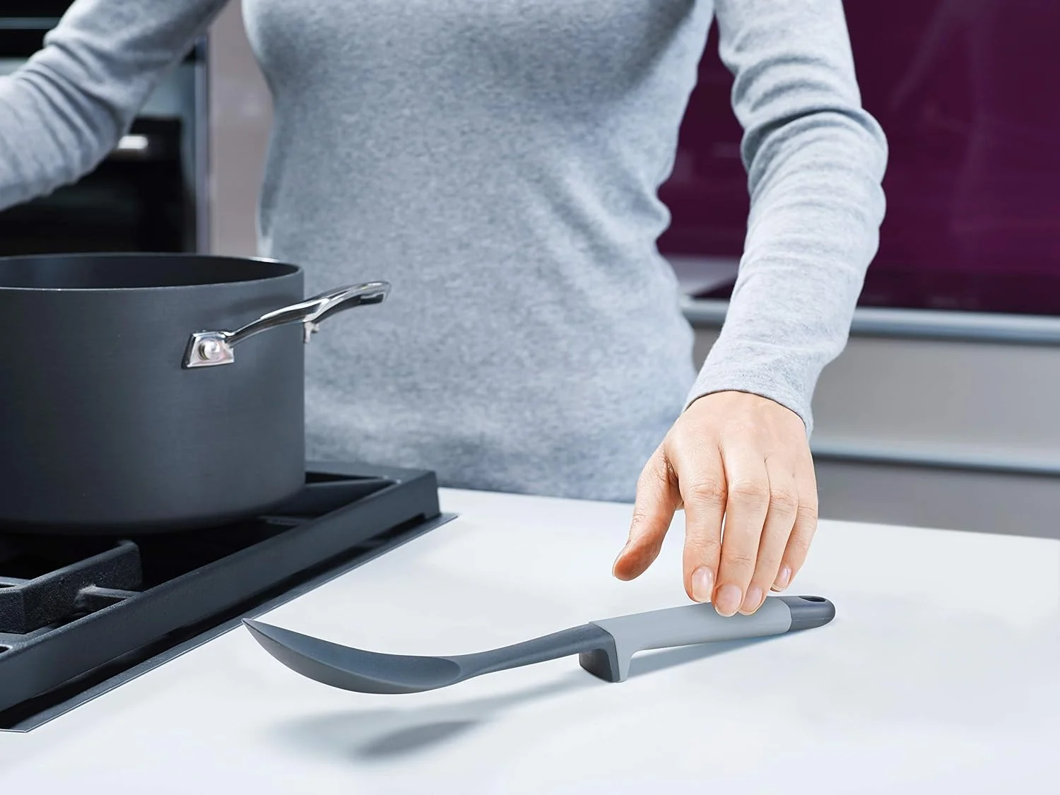 مجموعه ابزار آشپزی نایلونی چرخشی جوزف جوزف مدل Sky Edition 10525 به همراه استند چرخشی، رنگ آسمانی، JJ-10525، 6 تکه مجموعه ابزار آشپزی نایلونی چرخشی جوزف جوزف مدل Sky Edition 10525 به همراه استند چرخشی، رنگ آسمانی، JJ-10525، 6 تکه