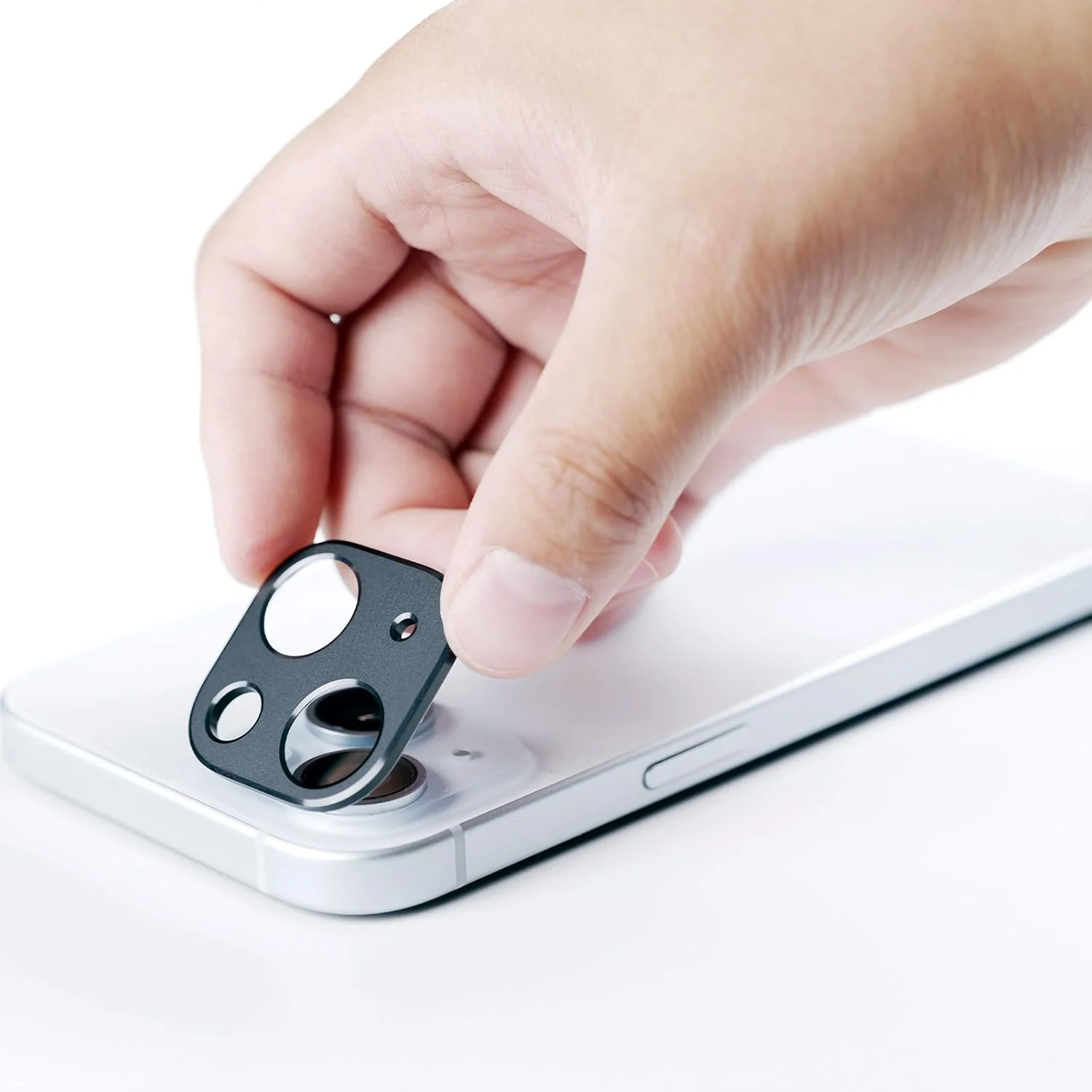 محافظ صفحه نمایش 2 عددی Ibywind سازگار با Apple iPhone 15 5G 6.1 اینچ، شیشه حرارت دیده با سختی 9H، همراه با 1 عدد محافظ لنز دوربین، 1 عدد فیلم فیبر کربن پشت، نصب آسان، محافظت در برابر ضربه محافظ صفحه نمایش 2 عددی Ibywind سازگار با Apple iPhone 15 5G 6.1 اینچ، شیشه حرارت دیده با سختی 9H، همراه با 1 عدد محافظ لنز دوربین، 1 عدد فیلم فیبر کربن پشت، نصب آسان، محافظت در برابر ضربه