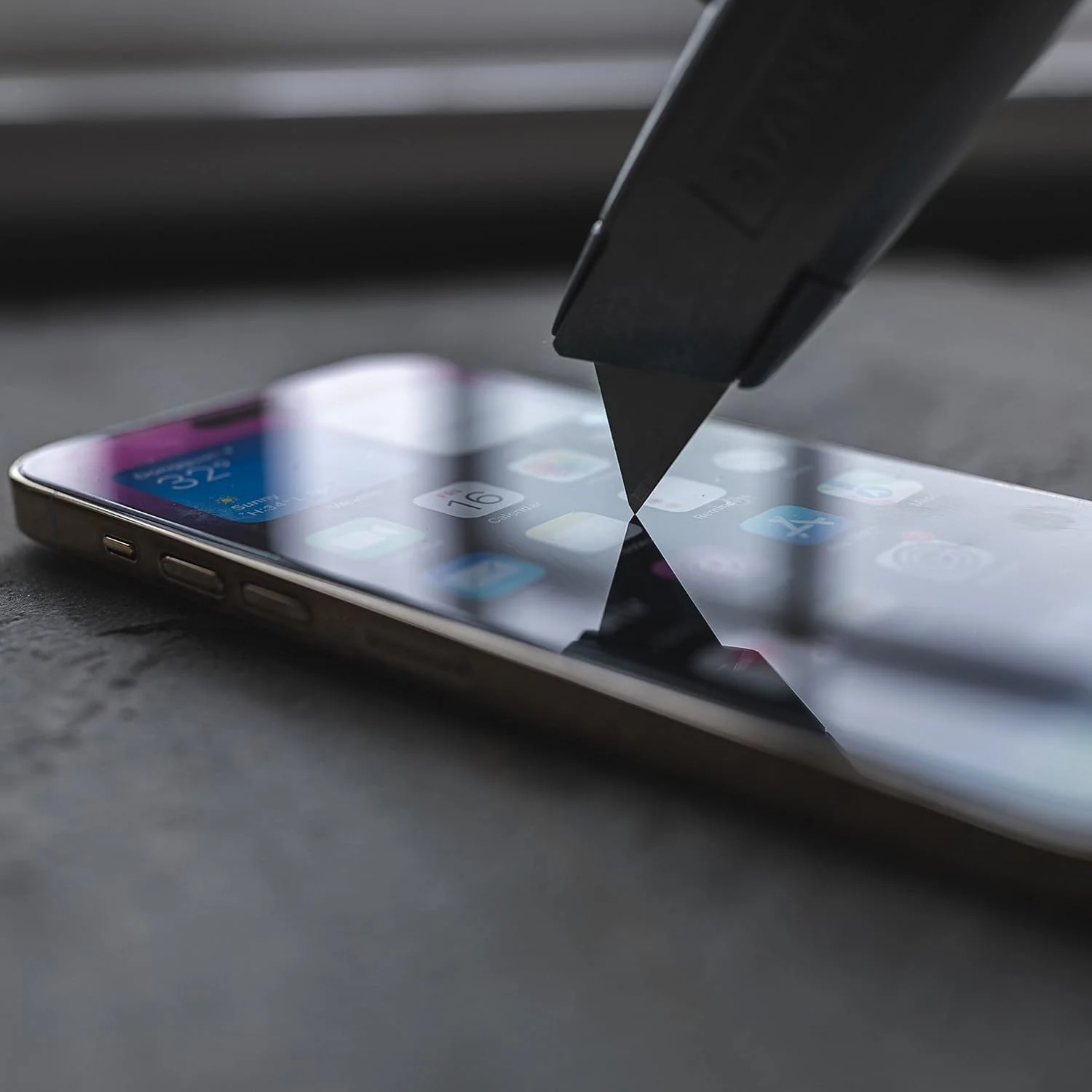 محافظ صفحه نمایش شیشه ای حرارت دیده Snakehive برای آیفون 15 پلاس | محافظ صفحه نمایش موبایل با کیفیت عالی | ضد ضربه، ضد خرد شدن، ضد خش، نصب آسان بدون حباب - بسته 2 عددی محافظ صفحه نمایش شیشه ای حرارت دیده Snakehive برای آیفون 15 پلاس | محافظ صفحه نمایش موبایل با کیفیت عالی | ضد ضربه، ضد خرد شدن، ضد خش، نصب آسان بدون حباب - بسته 2 عددی