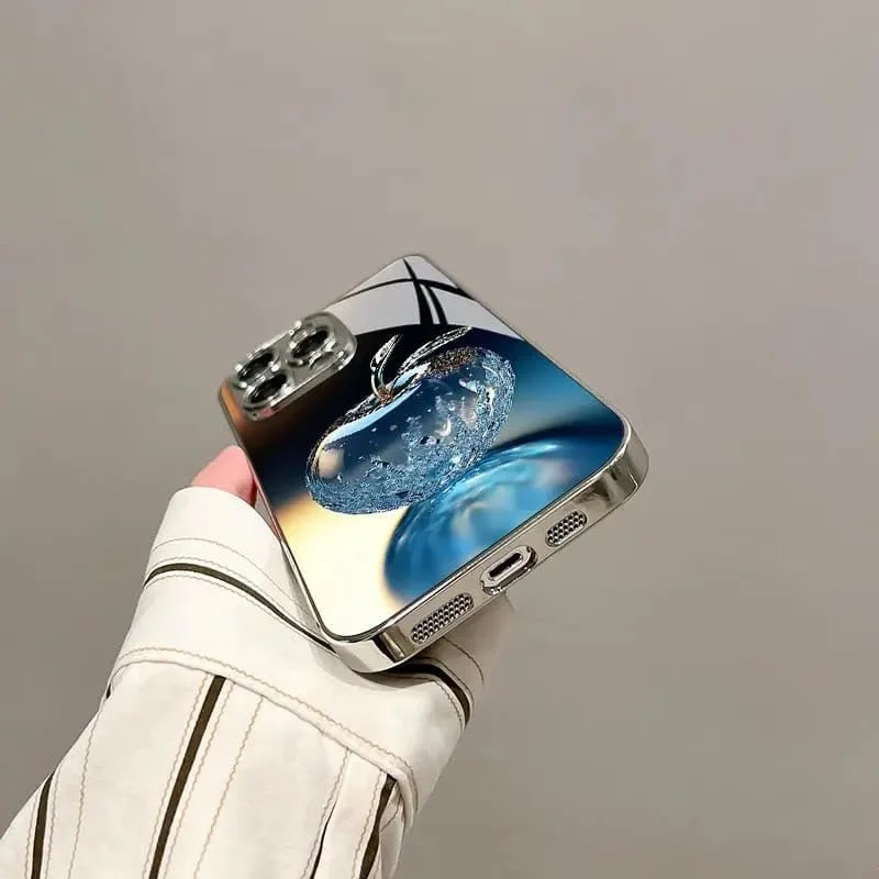قاب گوشی آیفون با طرح سیب کریستالی آبی – روکش پشتی شیشه ای آبکاری شده با محافظ لنز – شیک، بادوام، باریک – سازگار با تمام سری های آیفون