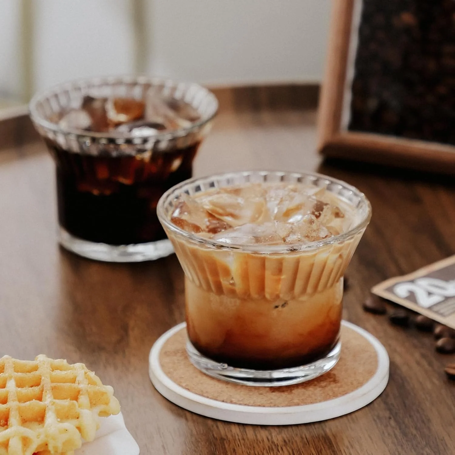 ست لیوان شیشه ای قهوه سرد - لیوان های شیشه ای راه راه قابل استفاده مجدد 200 میلی لیتری، ظروف شیشه ای قدیمی برای نوشیدنی، آب میوه، کوکتل، آب، قهوه سرد، ویسکی، ست 4 عددی