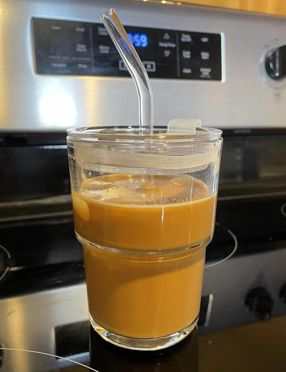 لیوان قهوه سرد 384 میلی لیتری MINGHYZYA، لیوان شیشه ای قابل استفاده مجدد با نی و درب، لیوان های شیشه ای دیواره ضخیم با درب و نی برای ماچا، اسموتی، لیوان های شیشه ای نوشیدنی (شفاف - 4 عدد)