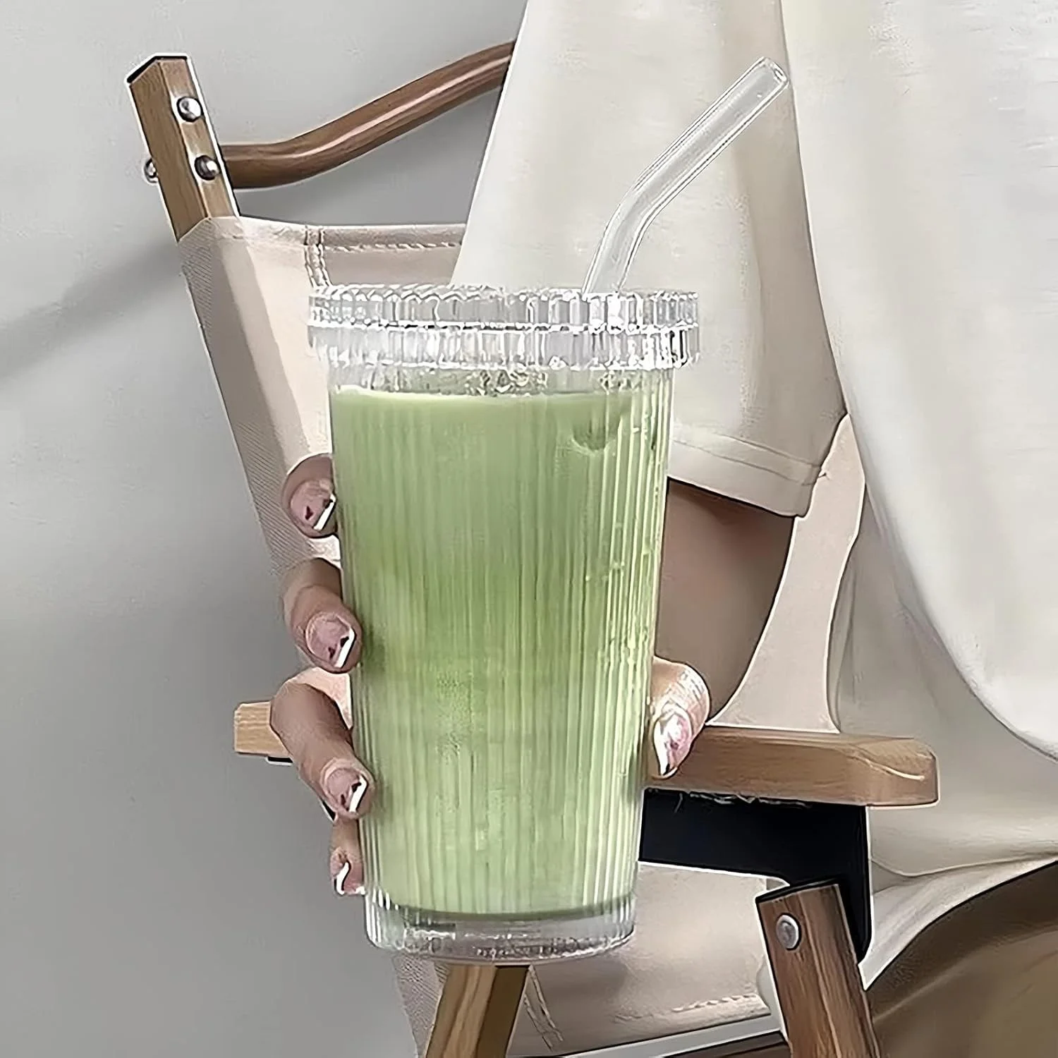 لیوان شیشه ای راه راه، فنجان قهوه شیشه ای با درب و نی، لیوان نوشیدنی 370 میلی لیتری برای آب، قهوه سرد، شیر، چای، آبمیوه (درب ها محکم بسته نمی شوند)