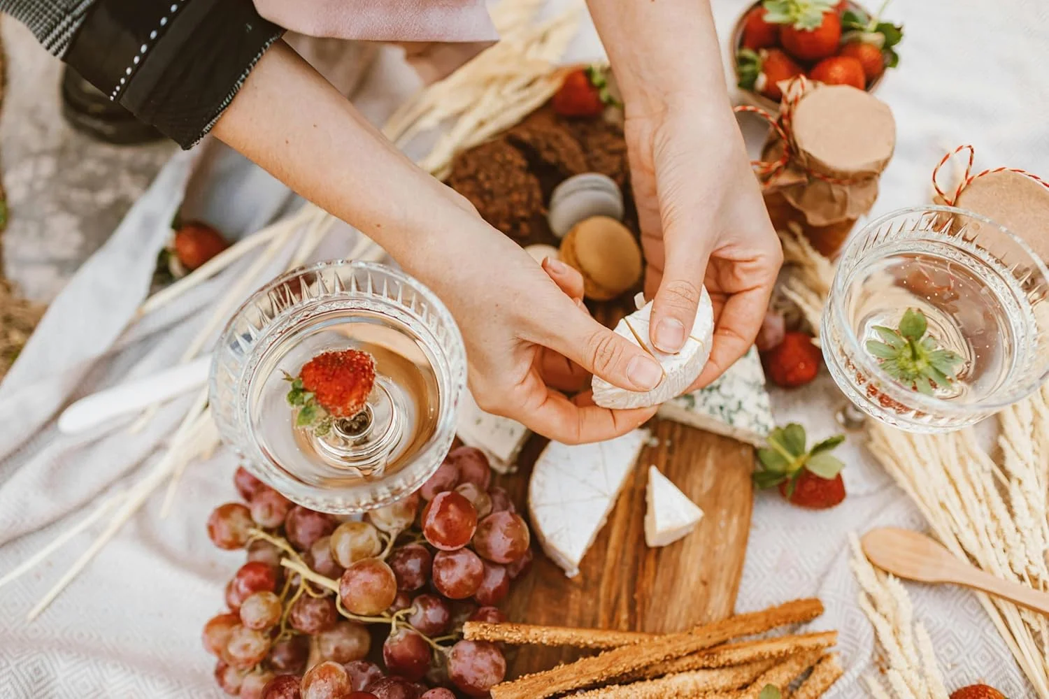 تخته چوبی زیتون Abio مدل Tuscany، 35 در 17 سانتی متر، تخته برش چوبی، تخته آشپزخانه چوبی، تخته سرو، تخته صبحانه، تخته باربیکیو، پنیر، نان 113