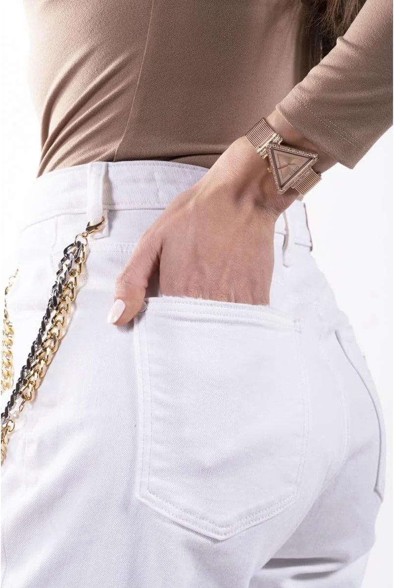 ساعت آنالوگ مثلثی با بند توری رزگلد GUESS ساعت آنالوگ مثلثی با بند توری رزگلد GUESS