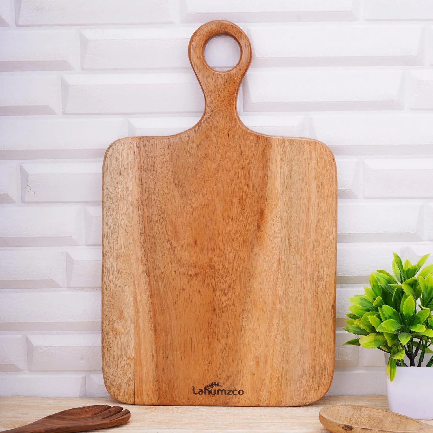 تخته برش چوبی آکاسیا با دسته، 38x23 سانتی‌متر - تخته چند منظوره برای خرد کردن، پنیر، نان و سینی پذیرایی - سینی سرو چوبی تزئینی برای آشپزخانه و غذاخوری