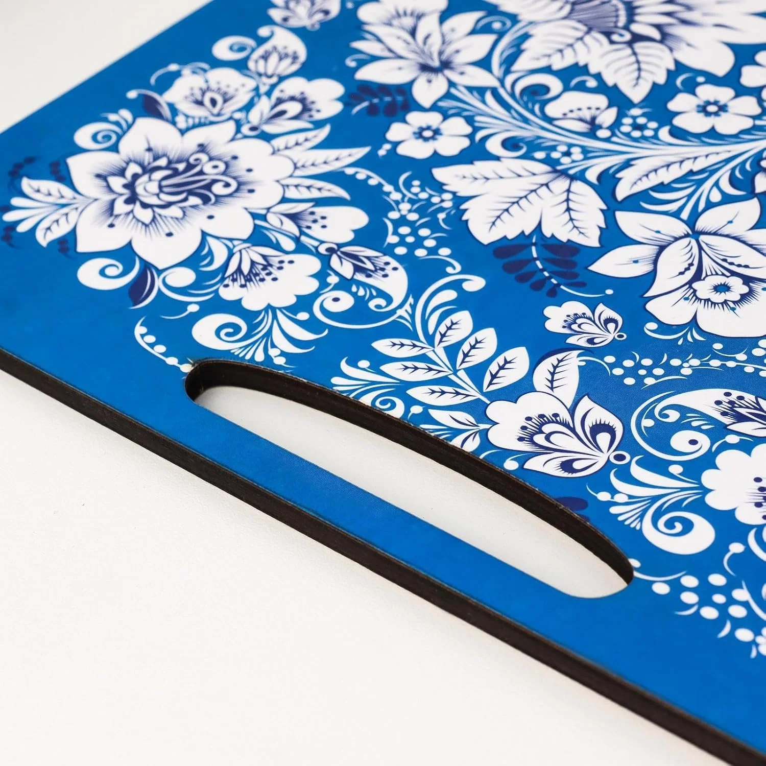 ست سینی سرو و تخته برش چوبی با طرح ظریف، 2 تکه، روکش لمینت آبی بادوام