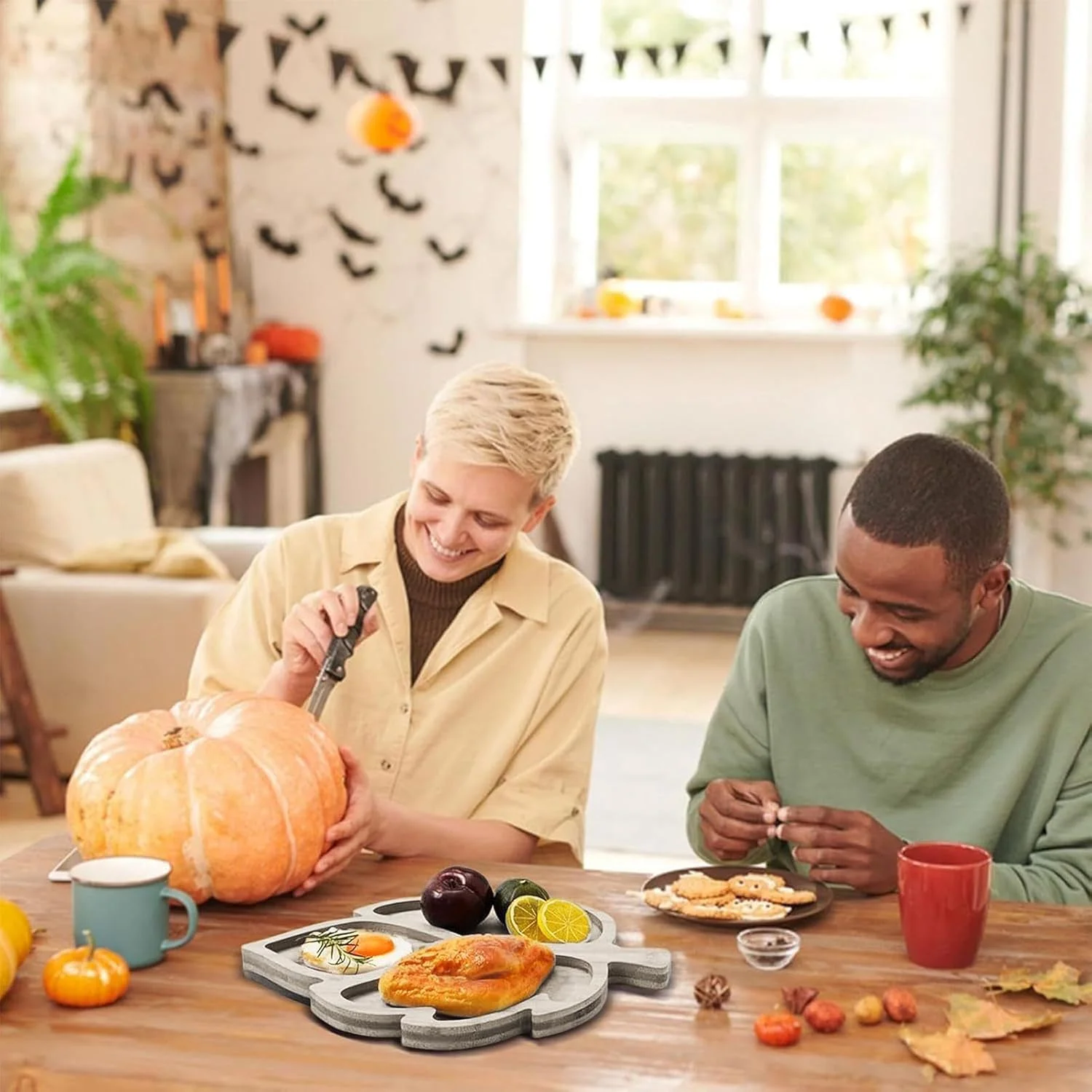 سینی سرو چوبی - تخته سرو برگ، بشقاب پنیر چوبی، بشقاب شام برای شکرگزاری، هالووین، پاییز، برداشت محصول، میان وعده، نان، دسر، میوه