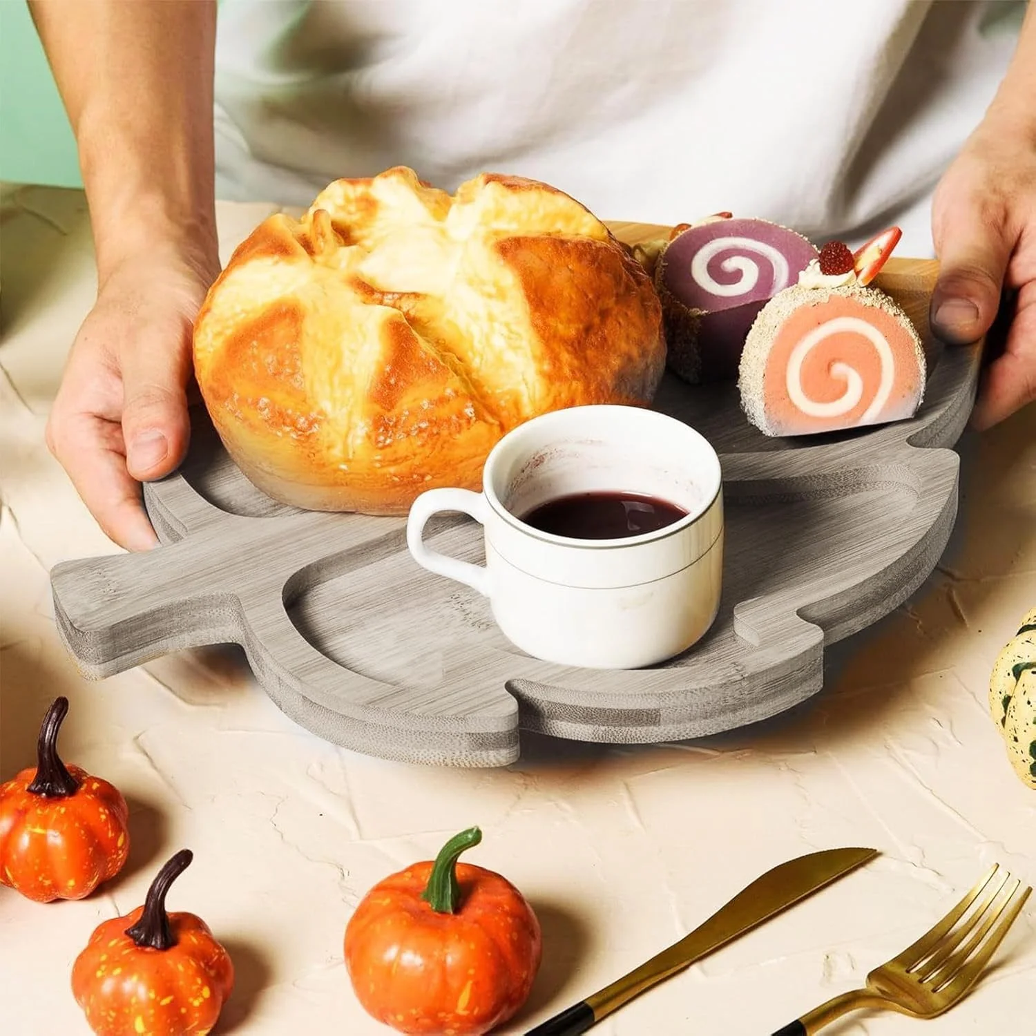 سینی های سرو غذا، سینی برگ، تخته سرو، بشقاب های چوبی برای شام، مناسب برای جشن های پاییزه، هالووین، برداشت محصول، میان وعده، نان، دسر و میوه سینی های سرو غذا، سینی برگ، تخته سرو، بشقاب های چوبی برای شام، مناسب برای جشن های پاییزه، هالووین، برداشت محصول، میان وعده، نان، دسر و میوه