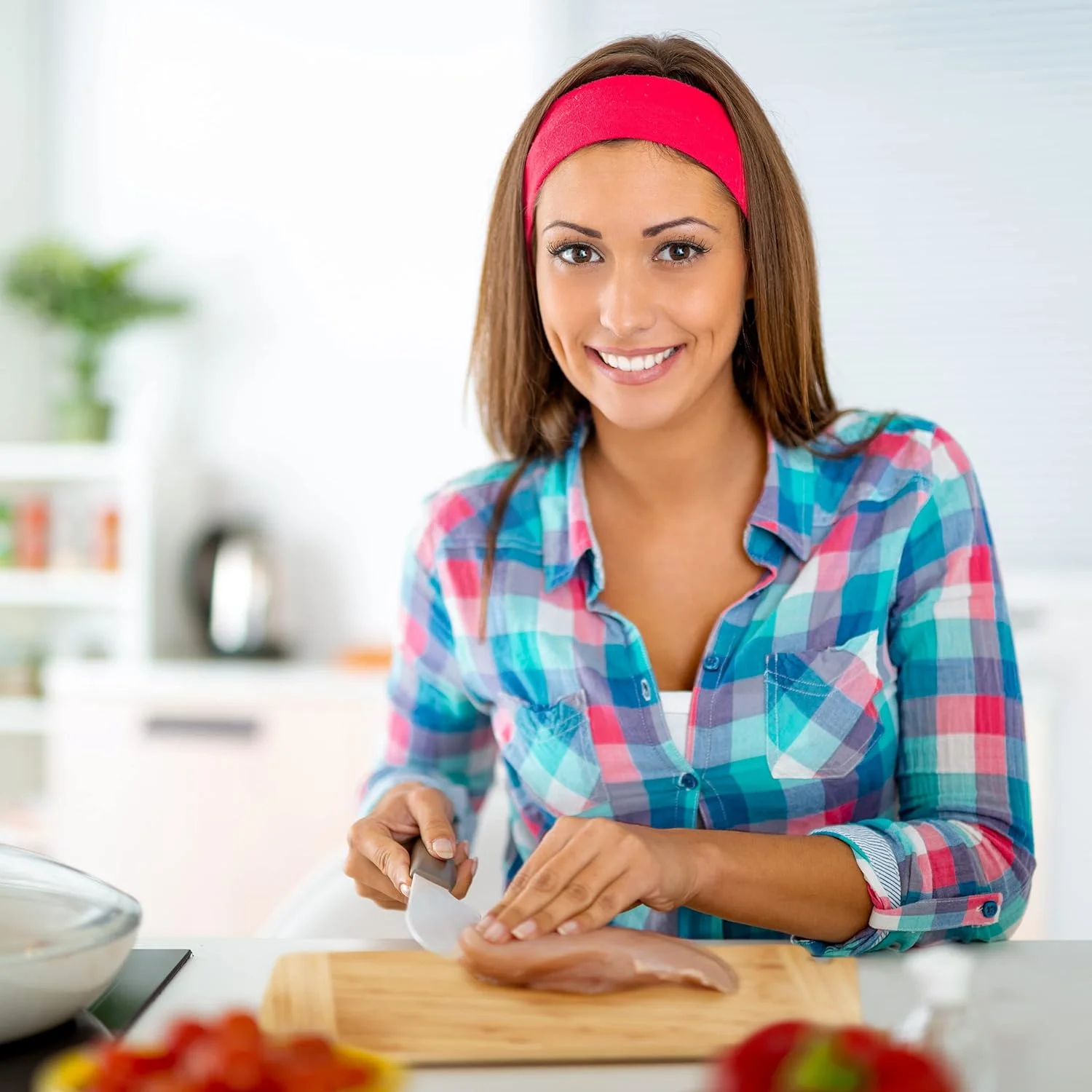 تخته برش بامبو Relaxdays، تخته خردکن مربعی با سوراخ، تخته چوبی جامد برای سرو، ارتفاع x عرض x عمق 2 x 38 x 18 سانتی متر، طبیعی