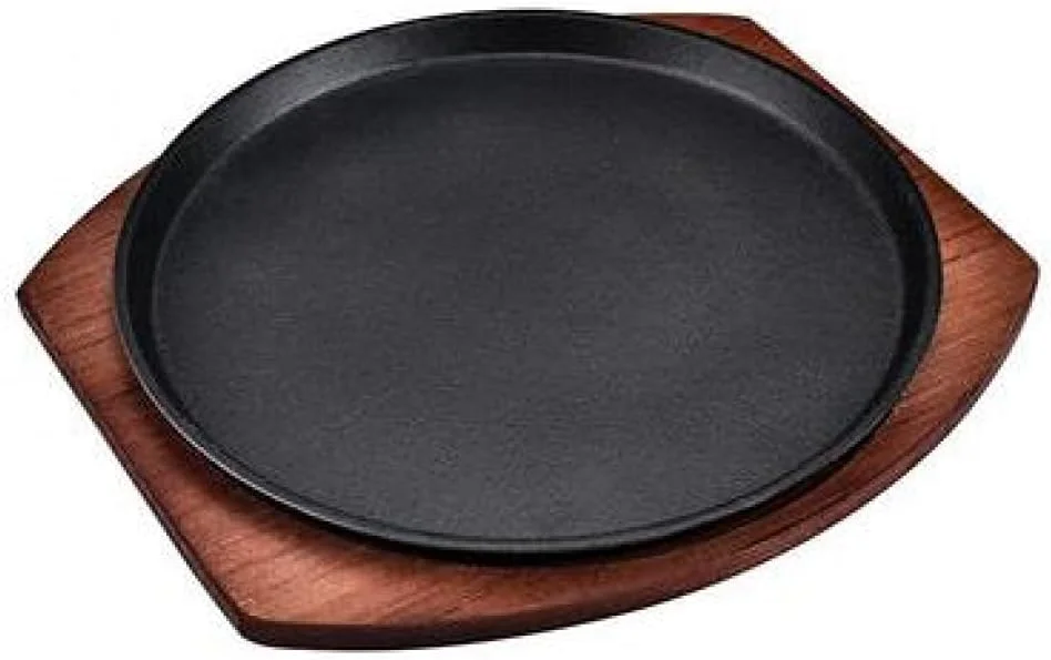 بشقاب استیک گرد TSTSM با تخته سرو چوبی، تابه پیتزا چدنی گرد، ظرف سرو داغ تپانیاکی گرد سایز 22.5 سانتی متر