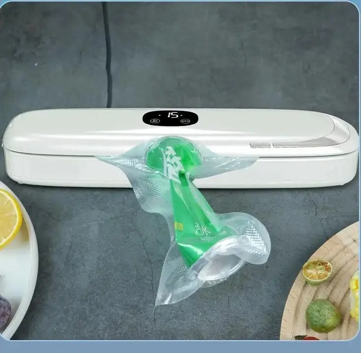 دستگاه وکیوم سیلر HelaliStore، دستگاه بسته بندی وکیوم اتوماتیک هوا، دستگاه وکیوم مواد غذایی، حفظ مواد غذایی با شلنگ وکیوم رایگان و برش داخلی، تنظیمات غذای خشک و مرطوب پاسخگوی نیازها است.