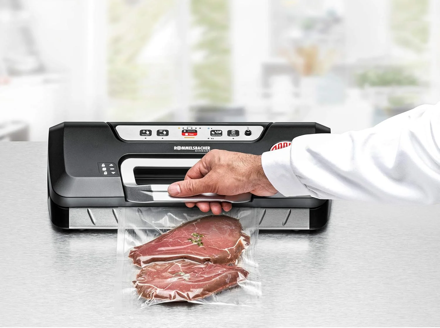 دستگاه وکیوم سیلر روملزباخر مدل VAC 285 – قدرت مکش 9 لیتر در دقیقه، عملکرد تک دست، مناسب برای استفاده طولانی مدت، وکیوم و سیل کاملا اتوماتیک، 2 زمان سیل، برای فیلم تا عرض 30 سانتی متر دستگاه وکیوم سیلر روملزباخر مدل VAC 285 – قدرت مکش 9 لیتر در دقیقه، عملکرد تک دست، مناسب برای استفاده طولانی مدت، وکیوم و سیل کاملا اتوماتیک، 2 زمان سیل، برای فیلم تا عرض 30 سانتی متر