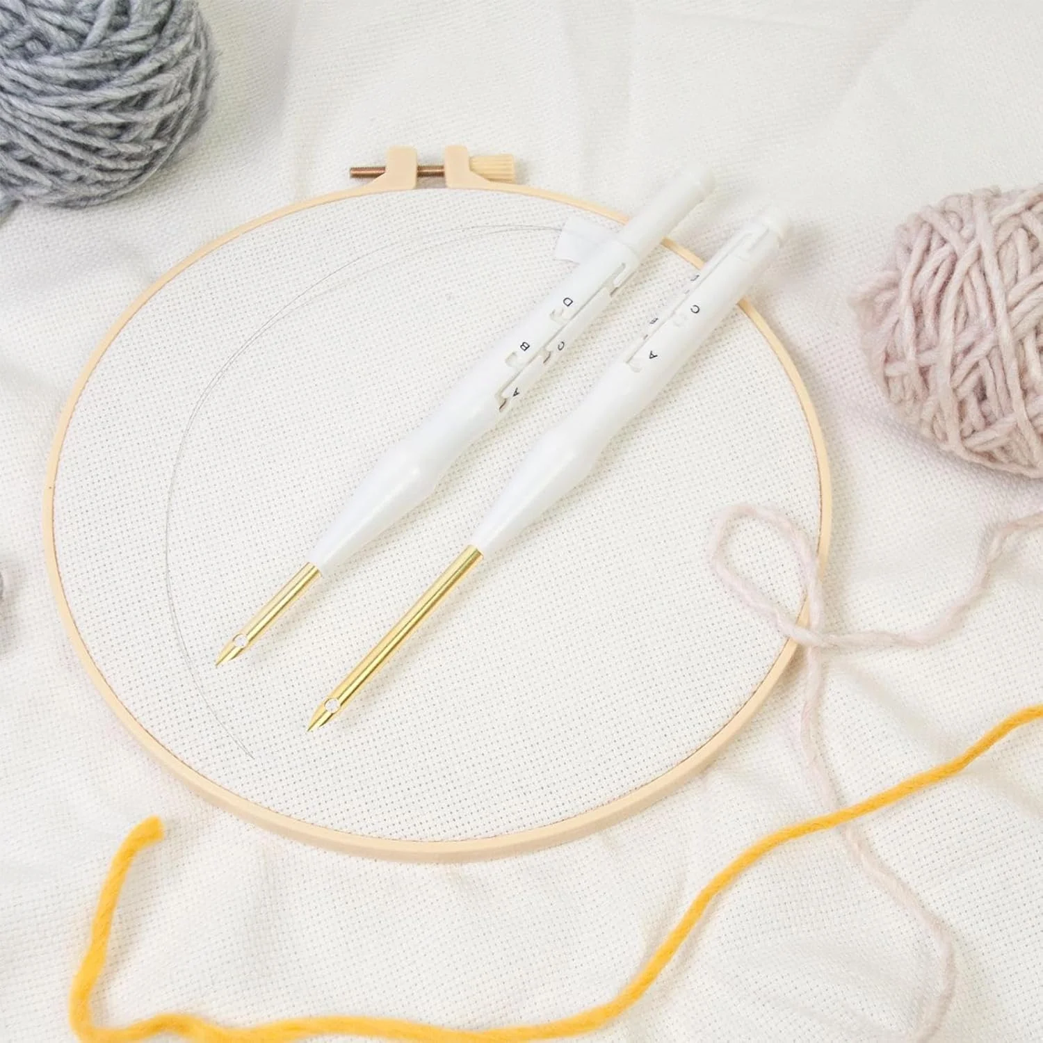 ست قلم سوزن پانچ گلدوزی، سوزن نخ‌کن قابل تنظیم خیاطی، لوازم هنری و صنایع دستی دوخت دستی برای تزئین لباس، جوراب، بالش و صنایع دستی خلاقانه