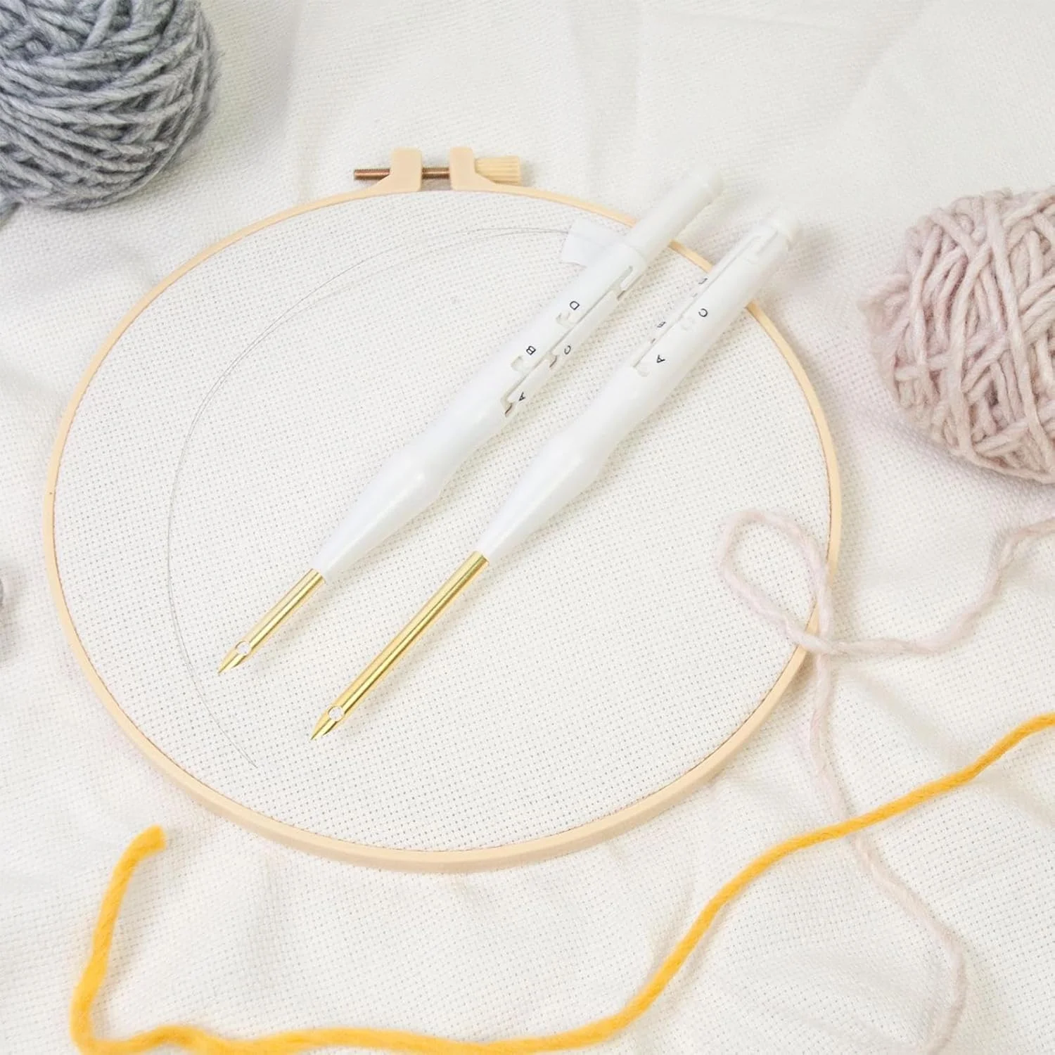 ست سوزن پانچ گلدوزی، سوزن نخکن قابل تنظیم | لوازم هنری و صنایع دستی برای بزرگسالان و مبتدیان، مناسب برای تزئین فرش، جوراب و لباس، و پروژههای خلاقانه ست سوزن پانچ گلدوزی، سوزن نخکن قابل تنظیم | لوازم هنری و صنایع دستی برای بزرگسالان و مبتدیان، مناسب برای تزئین فرش، جوراب و لباس، و پروژههای خلاقانه