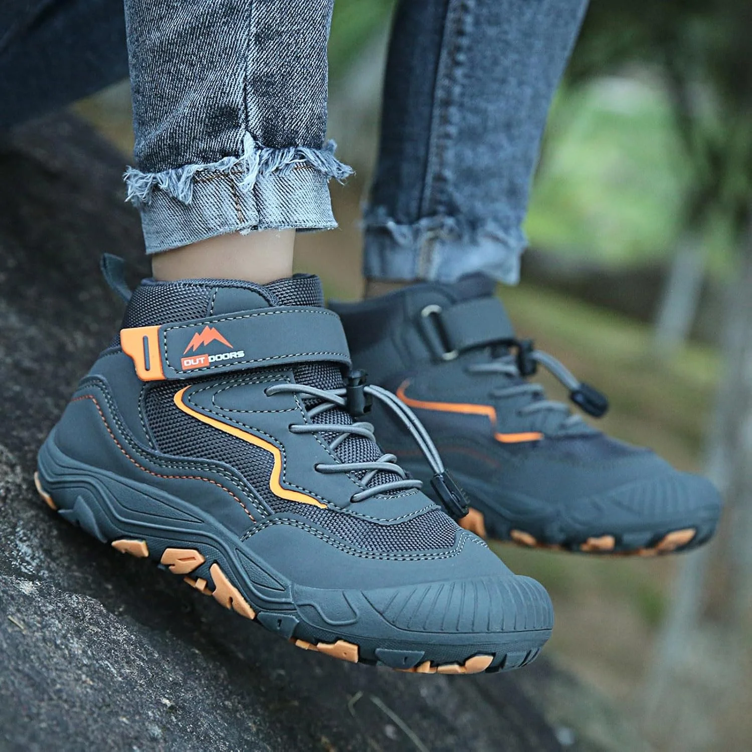 کفش بوت دخترانه پسرانه، بوت های رزمی، بوت های کوتاه مچی، کفش های مجلسی کلیسا، کفش های بندی چرمی مصنوعی، کفش های کالج فرم مدرسه