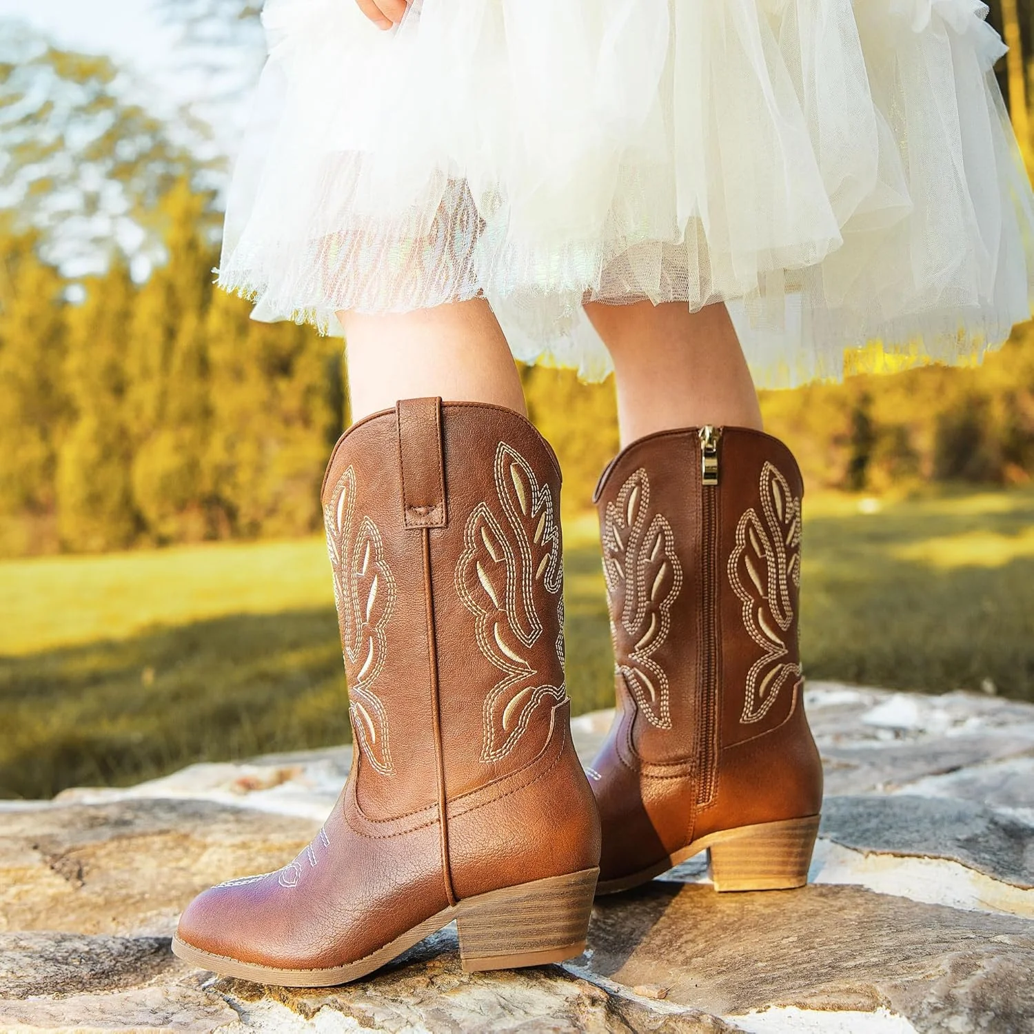 بوت های کابویی دخترانه ساق میانه پنجه تیز، بوت های گاوچران بچه گانه زیپ دار جانبی، بوت های وسترن گلدوزی شده کلاسیک، کفش های اسب سواری مهمانی برای کودکان نوپا و کودکان بزرگ