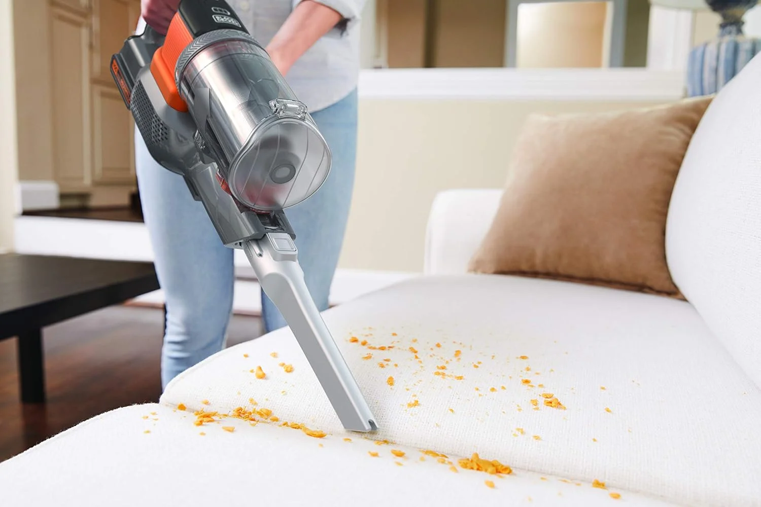 جاروبرقی عصایی شارژی بلک اند دکر 18 ولت 36 وات 4 در 1 با باتری لیتیوم-یون 2.0 آمپر ساعت، قدرت مکش 40AW، مخزن گرد و غبار 650 میلی لیتر با قابلیت جمع آوری 70% فرش POWERSERIES Extreme BHFEV182C-GB