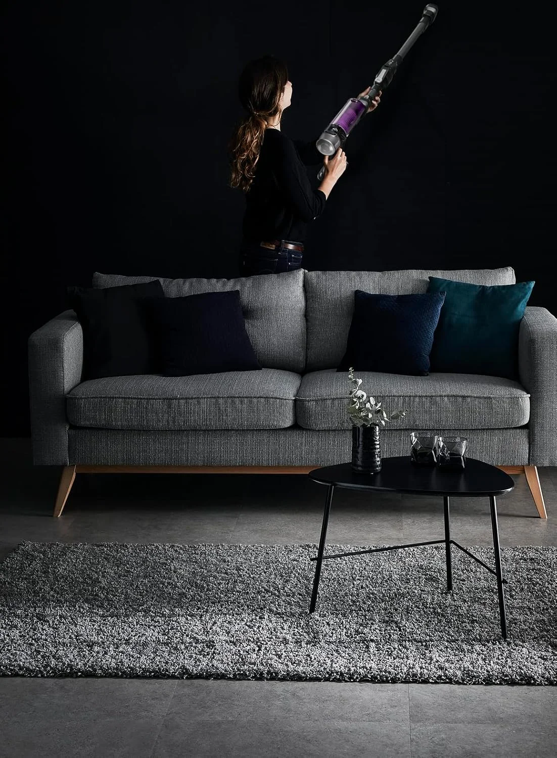 جاروبرقی عصایی بیسیم روونتا مدل RH2038 X-Force Flex 9.60 Allergy | قدرت مکش 100 وات هوا | باتری قابل جابجایی | تا 45 دقیقه زمان کارکرد | جمع و جور | مفصل انعطاف پذیر | نازل LED | بنفش/مشکی جاروبرقی عصایی بیسیم روونتا مدل RH2038 X-Force Flex 9.60 Allergy | قدرت مکش 100 وات هوا | باتری قابل جابجایی | تا 45 دقیقه زمان کارکرد | جمع و جور | مفصل انعطاف پذیر | نازل LED | بنفش/مشکی