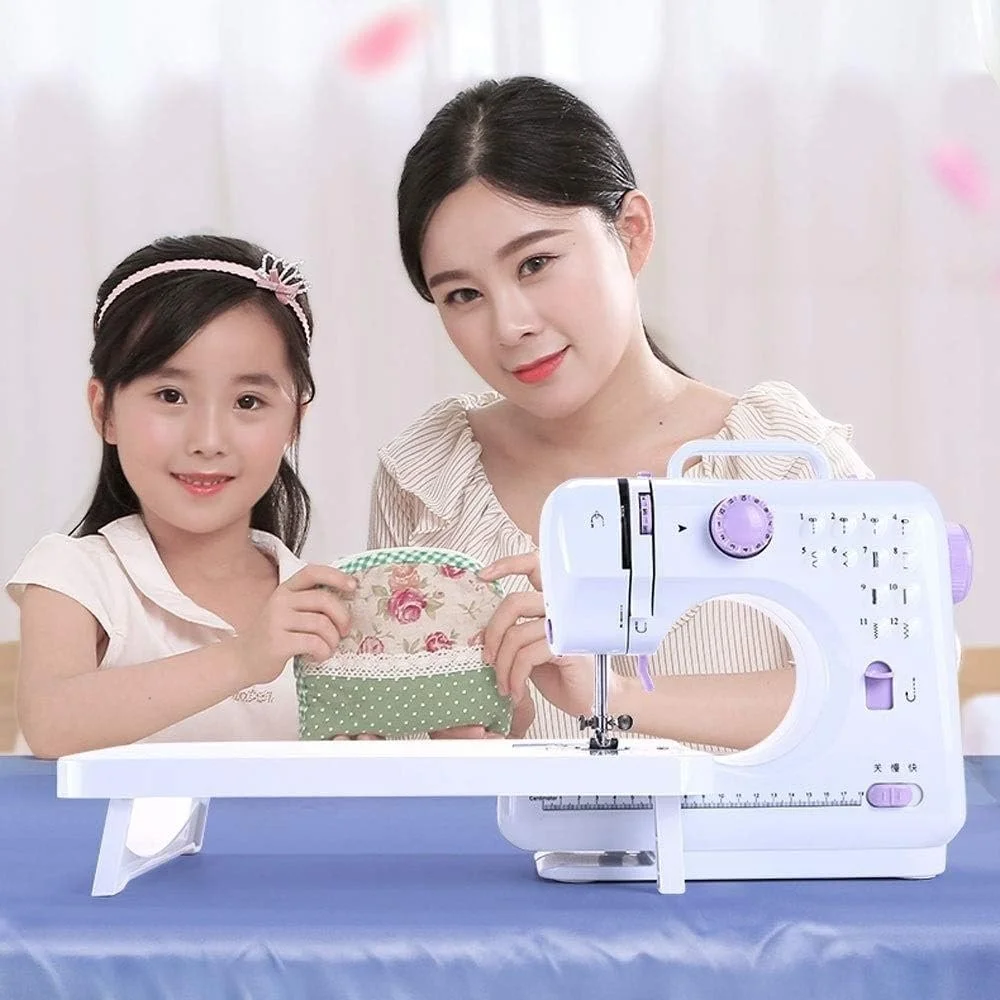 دستگاه خیاطی فشرده TONGSH با 12 طرح دوخت، چراغ خیاطی، دستگاه خیاطی چند منظوره برقی خانگی با قابلیت دوخت پارچه ضخیم (رنگ: صورتی)