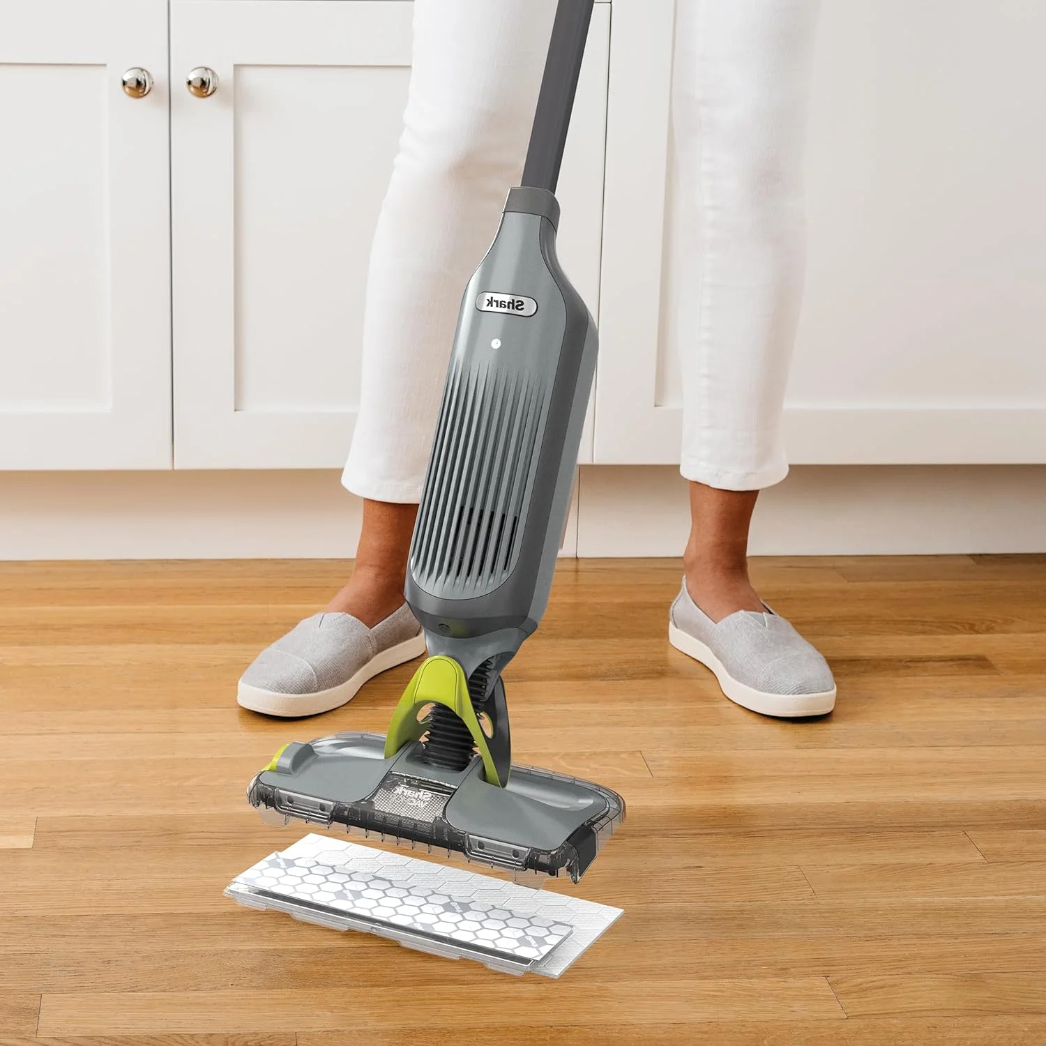 جاروبرقی و تی شارک مدل VM252 VACMOP Pro، خاکستری زغالی، بدون سیم، مناسب سطوح سخت به همراه پد یکبار مصرف