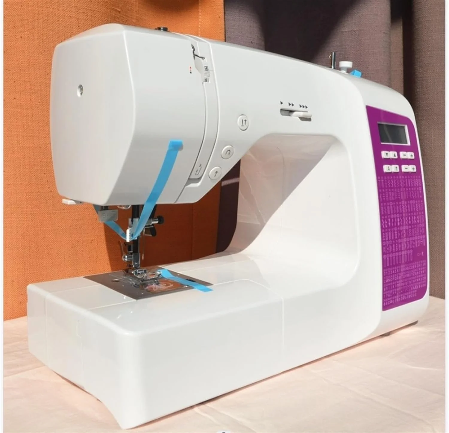 چرخ خیاطی، چرخ خیاطی خانگی با صفحه نمایش LCD و میز توسعه، 200 بخیه، قابلیت گلدوزی، خیاطی آسان چرخ خیاطی، چرخ خیاطی خانگی با صفحه نمایش LCD و میز توسعه، 200 بخیه، قابلیت گلدوزی، خیاطی آسان