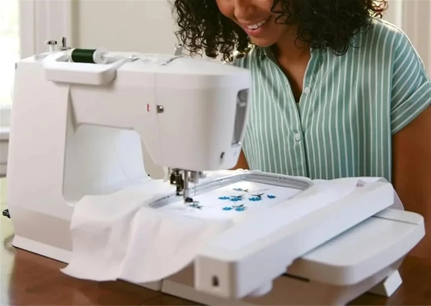 چرخ خیاطی، چرخ خیاطی و گلدوزی، چرخ خیاطی صنعتی با سرعت بالا، خیاطی آسان