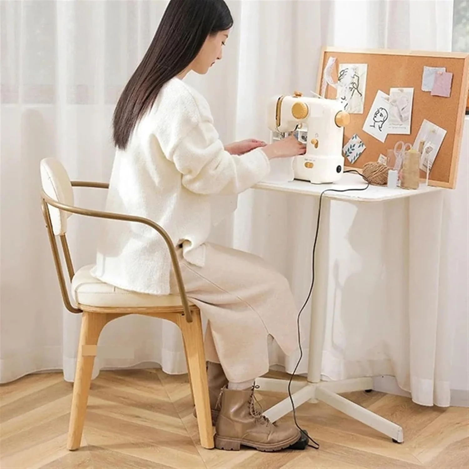 چرخ خیاطی، چرخ خیاطی برقی کوچک خانگی رومیزی با پدال پا برای گلدوزی و کارهای دستی، خیاطی آسان (زرد) چرخ خیاطی، چرخ خیاطی برقی کوچک خانگی رومیزی با پدال پا برای گلدوزی و کارهای دستی، خیاطی آسان (زرد)