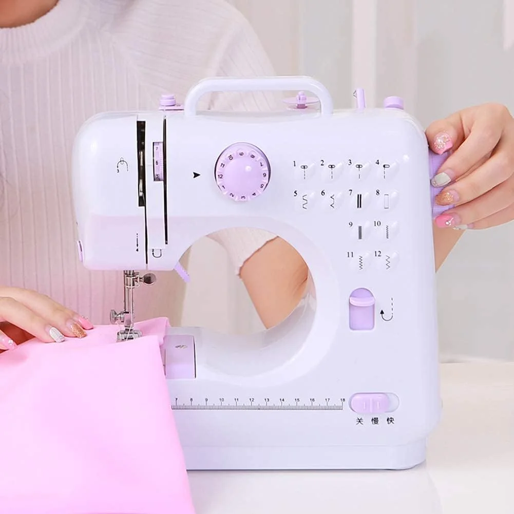 چرخ خیاطی برقی GPERSGU، چرخ خیاطی پایه قابل حمل برای هنر و صنایع دستی مبتدیان، دارای میز توسعه، 2 سرعت، 12 بخیه داخلی، چراغ شب LED و پدال پا (بنفش)