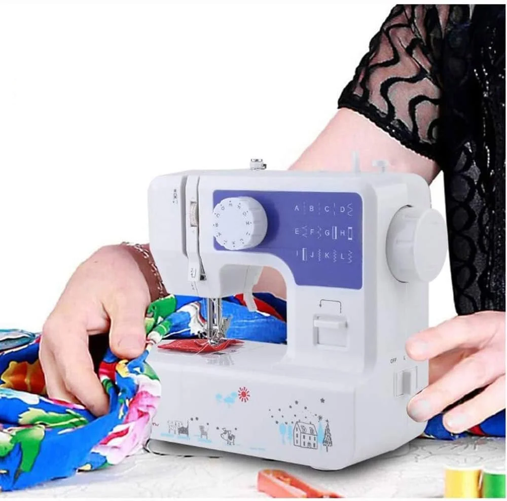 چرخ خیاطی قابل حمل، چرخ سردوز برقی خانگی با 12 مدل دوخت داخلی، عالی برای پروژه های خیاطی DIY، آبی چرخ خیاطی قابل حمل، چرخ سردوز برقی خانگی با 12 مدل دوخت داخلی، عالی برای پروژه های خیاطی DIY، آبی