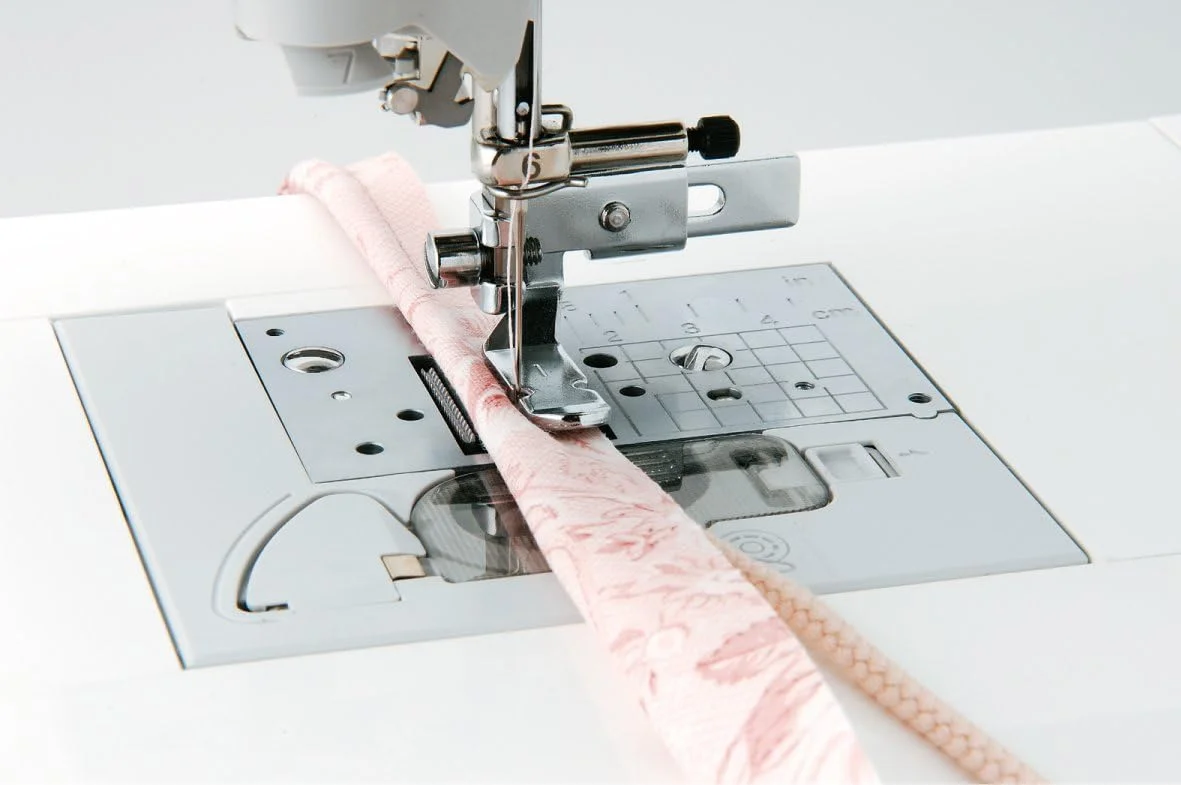 پایه زیپ/لبه دوزی قابل تنظیم مدل SA161، نقره ای مشکی پایه زیپ/لبه دوزی قابل تنظیم مدل SA161، نقره ای مشکی