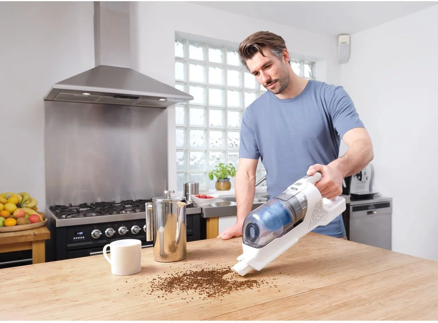 جاروبرقی عصایی شارژی بلک اند دکر پاور سریز پلاس، 14.4 ولت، 2 در 1، تیتانیوم تیره - BHFEA420J-GB