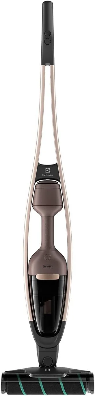 جاروبرقی عصایی ایستاده و شارژی الکترولوکس مدل Ultimate Home 700 با قدرت مکش بالا، 53 دقیقه زمان کارکرد، سیستم فیلتراسیون 5 مرحله ای پیشرفته، جاروبرقی سبک و کم صدا با چراغ LED، مدل EFS71421