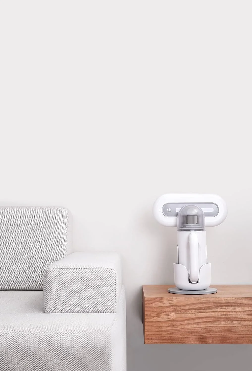 جاروبرقی تخت خواب قابل حمل SWDK، شارژی و بدون سیم، جاروبرقی حرفه ای تشک، مکش قدرتمند، تمیز کننده عمیق دستی برای ملحفه، فرش، مبل، تمیز کردن با پایه شارژ