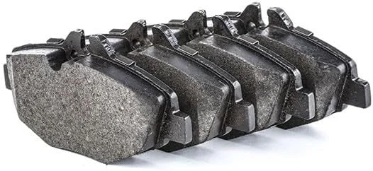 لنت ترمز جلو خودرو بوش BP1197 - کیفیت بوش - کاهش صدا و گرد و غبار - دارای گواهینامه ECE-R90 - بدون مس - 1 ست 4 عددی - به همراه لوازم جانبی