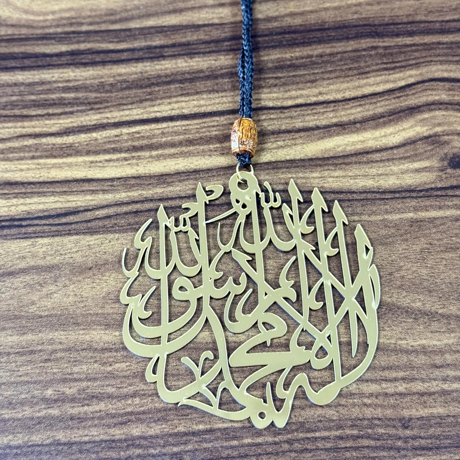 آویز خودرو اسلامی ARABIQO، تزیین آویز کلمه اول از جنس اکریلیک برای آینه عقب | خوشنویسی عربی الله | هدیه معنوی مسلمانان برای آقایان و بانوان (طلایی) آویز خودرو اسلامی ARABIQO، تزیین آویز کلمه اول از جنس اکریلیک برای آینه عقب | خوشنویسی عربی الله | هدیه معنوی مسلمانان برای آقایان و بانوان (طلایی)