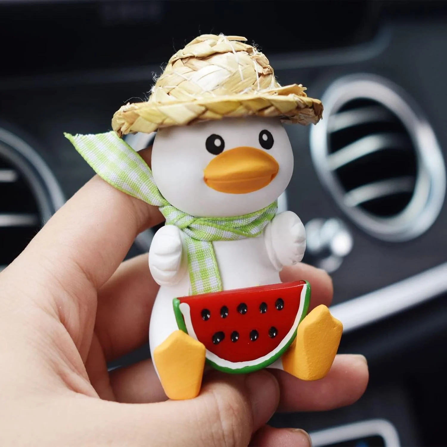 تزئین دریچه هوای خودرو MAKINGTEC، لوازم جانبی بامزه خودرو طرح اردک هندوانه ای کارتونی با گیره مناسب برای دریچه هوای خودرو، داشبورد، میز، دکوراسیون داخلی (اردک هندوانه ای)