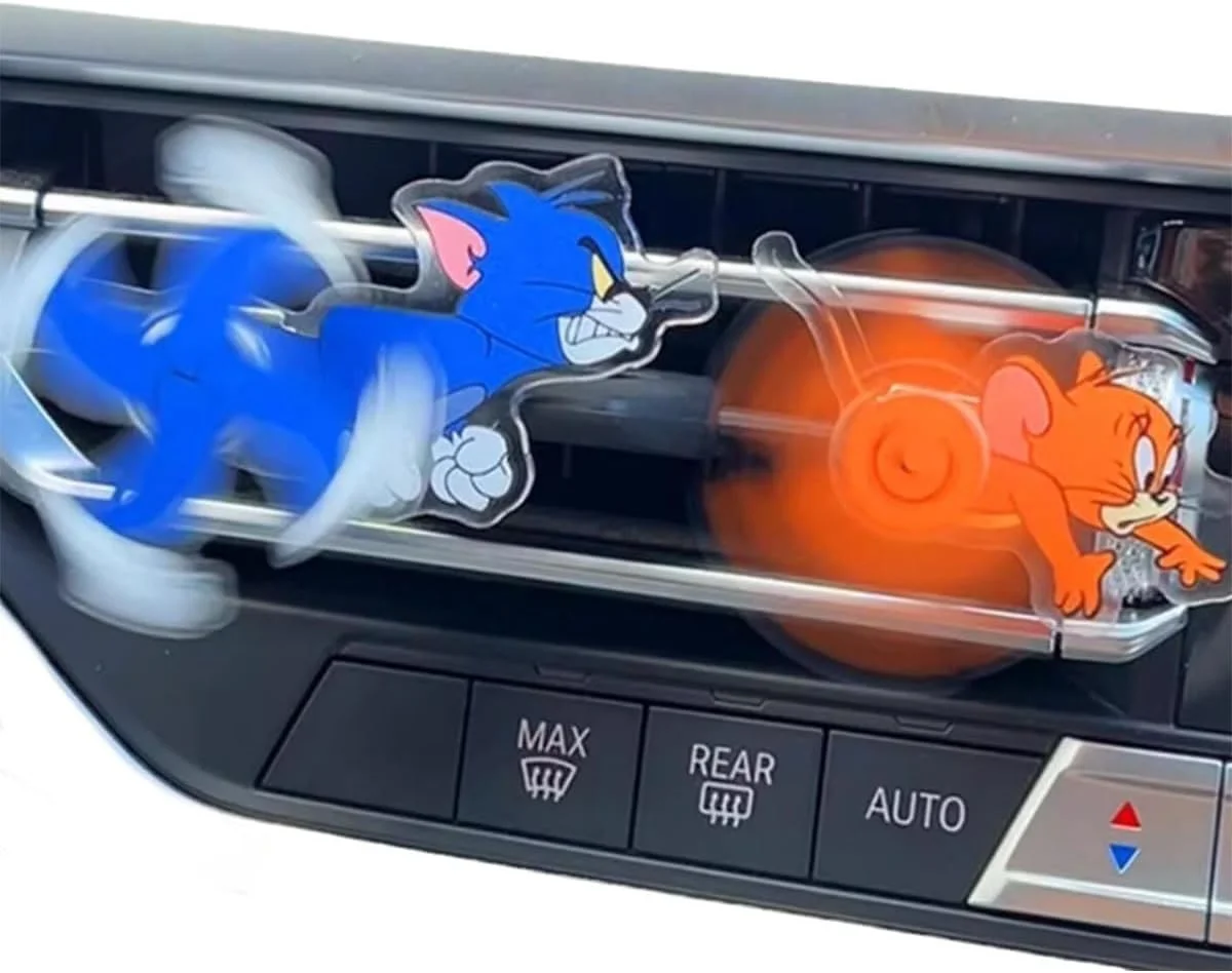 گیره دریچه هوا خودرو طرح گربه و موش، تزئین دریچه هوا کارتونی با طراحی چرخشی، فن خروجی هوا به سبک خودرو اسپرت، لوازم جانبی خودرو جذاب برای طرفداران گربه و موش گیره دریچه هوا خودرو طرح گربه و موش، تزئین دریچه هوا کارتونی با طراحی چرخشی، فن خروجی هوا به سبک خودرو اسپرت، لوازم جانبی خودرو جذاب برای طرفداران گربه و موش