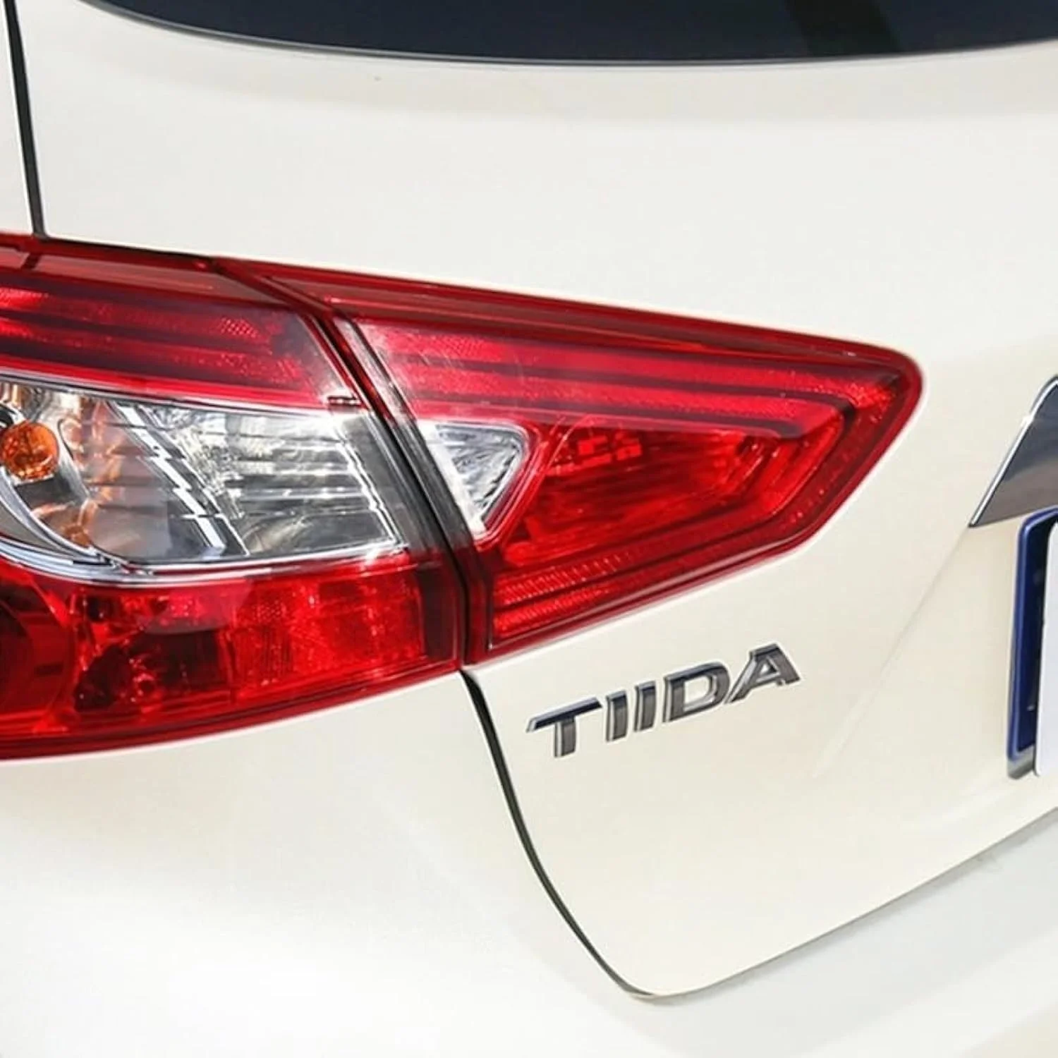 برچسب فلزی سه بعدی حروف خودرو نشان گلگیر کنار درب صندوق عقب تزئینات خودرو (سازگار با تییدا)