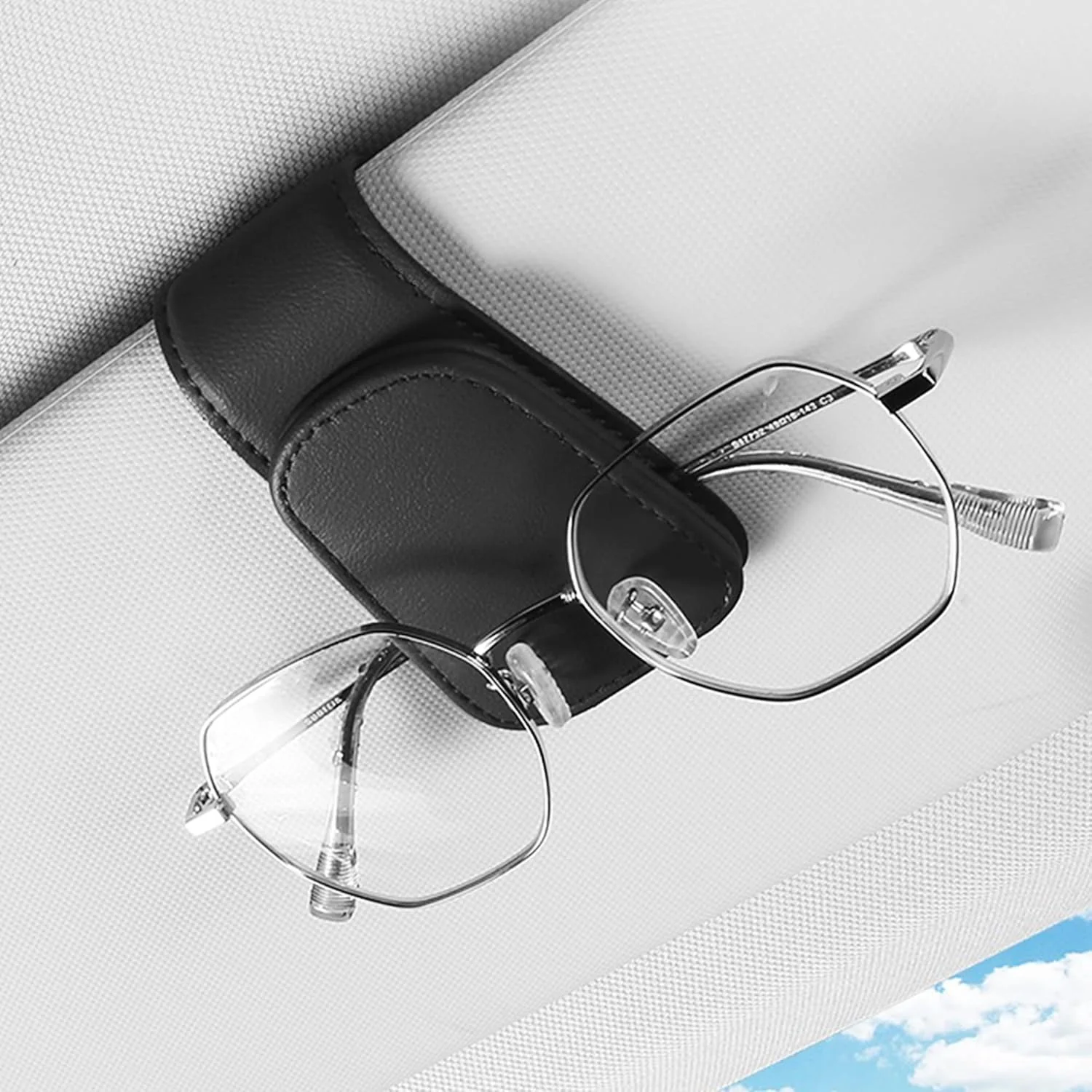 گیره نگهدارنده عینک آفتابی برای آفتابگیر خودرو، گیره مغناطیسی آویز عینک برای آفتابگیر خودرو، نگهدارنده چرمی عینک خودرو، لوازم جانبی آفتابگیر داخلی خودرو (مشکی - 1 عدد)