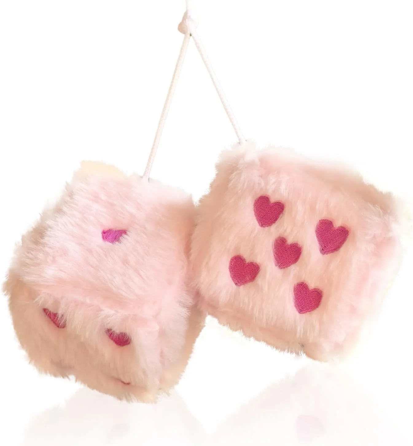 جفت تاس پولیشی فازی گلدوزی شده طرح قلب رنگارنگ 3 اینچی، آویزهای تزئینی نرم و لطیف خودرو، لوازم جانبی تزئینی خودرو برای آینه عقب خودرو (نقاط قرمز گل رز صورتی)