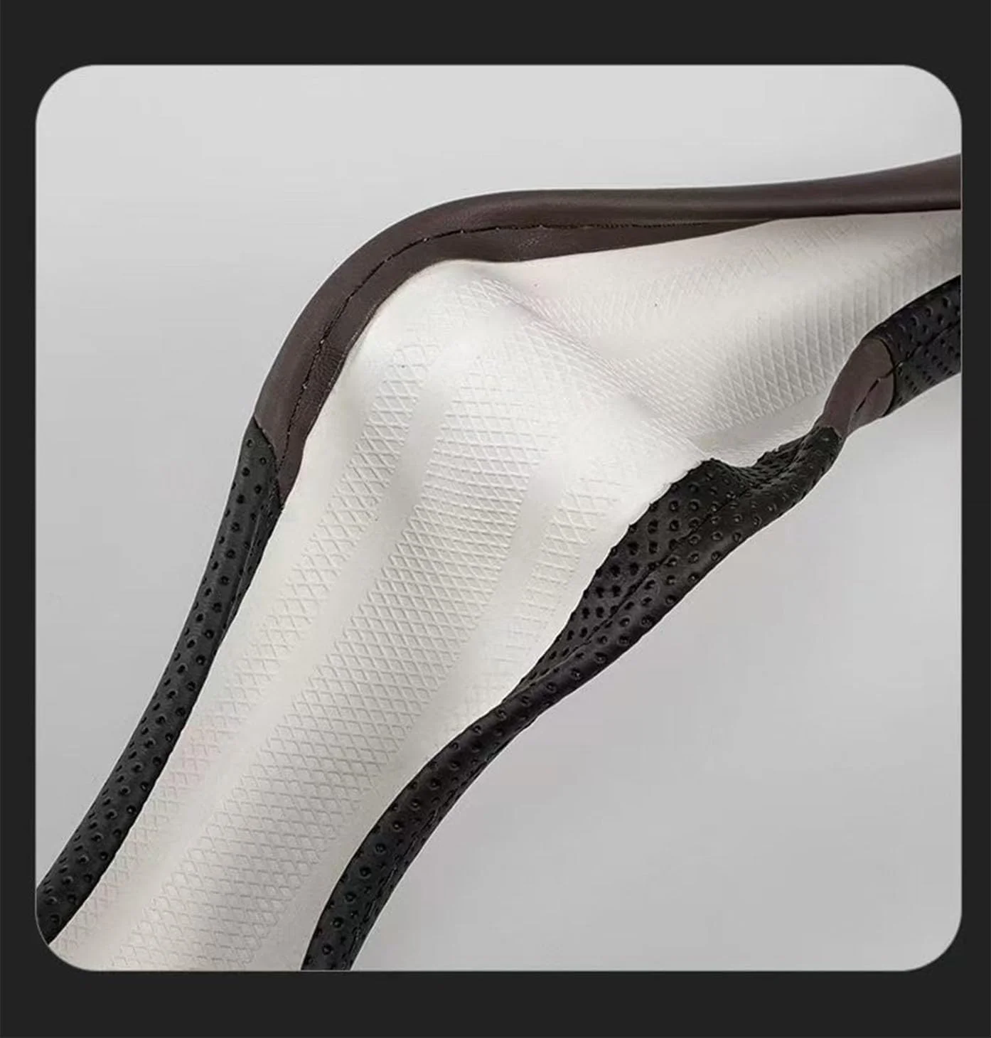 روکش فرمان چرمی ممتاز خودرو سازگار با BYD Leopard 8 مدل 2024 2025، روکش محافظ فرمان خودرو از جنس چرم میکروفیبر تنفسی و ضد لغزش (زرد)