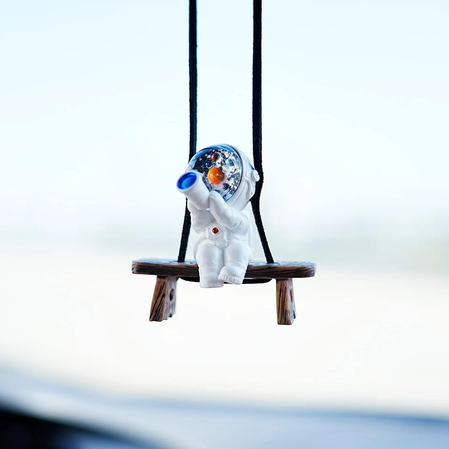 آویز تزیینی فضانورد متحرک برای خودرو، آینه عقب (سفید) (AMb0031)