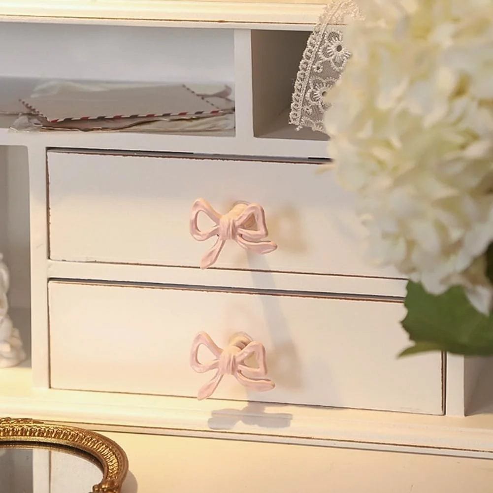 دو عدد دستگیره فلزی کابینت طرح پاپیون صورتی، دستگیره های پاپیونی خلاقانه و زیبا برای کابینت ها، کمدها، میز آرایش، دکوراسیون شیک منزل دو عدد دستگیره فلزی کابینت طرح پاپیون صورتی، دستگیره های پاپیونی خلاقانه و زیبا برای کابینت ها، کمدها، میز آرایش، دکوراسیون شیک منزل